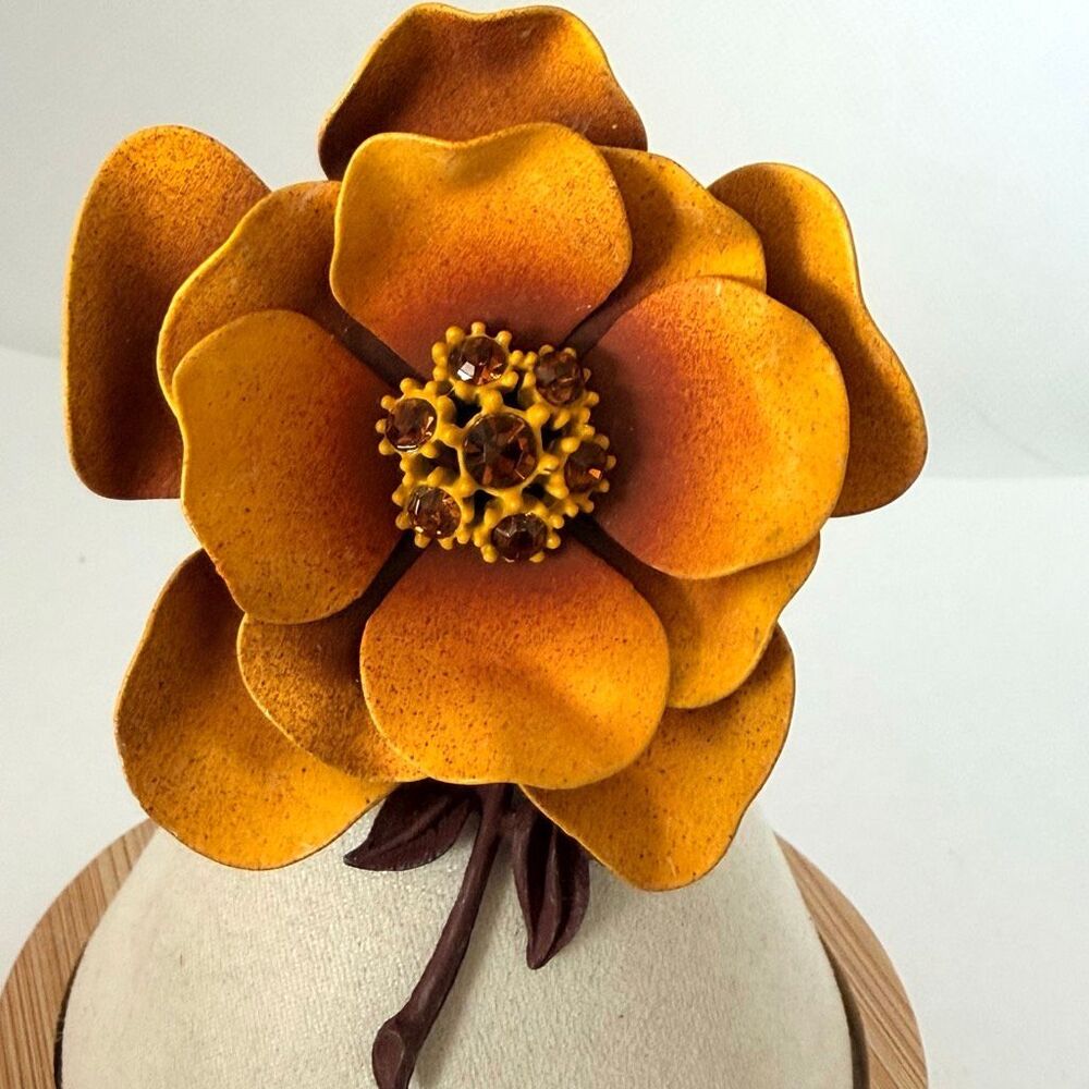 Vintage Mustard Yellow Brown Enamel Flower Rhinestone Brooch - Picture 2 of 7